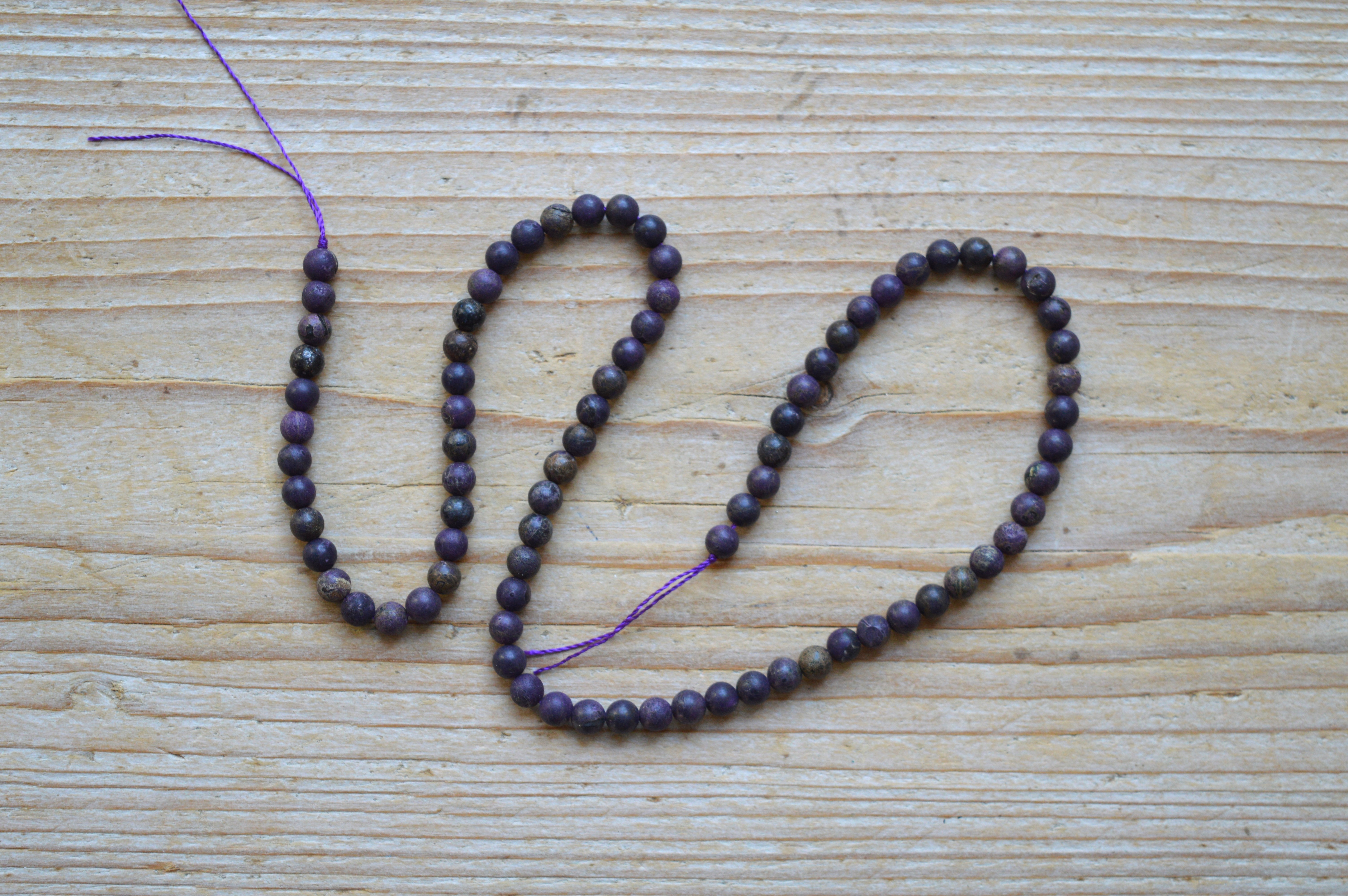 Purperiet ronde kralen ca. 5 mm