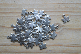 Metalen bedel lotusbloem ca. 10 x 11 mm per 3 stuks