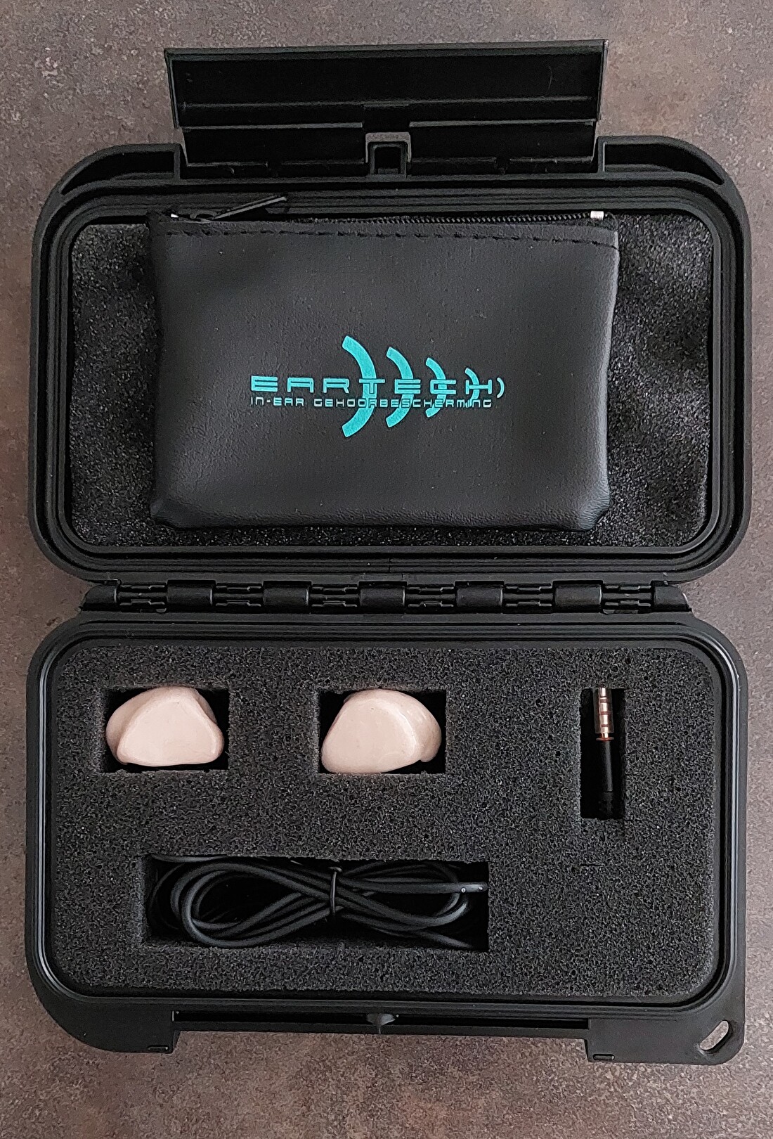 In Ear opberg box