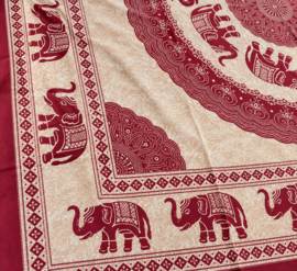 Mandala doek met olifanten – Bordeauxrood crème – Indiaas wandkleed
