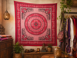 Rood Mandala Doek 210x240 - Wandkleed met Olifanten en levensbomen