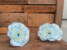 Kunstbloemen roosjes lichtblauw diameter 5 cm