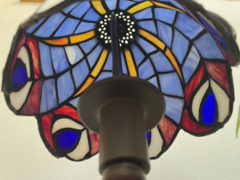 Tiffany lamp, tafellamp 30x15 cm pauwveren lamp