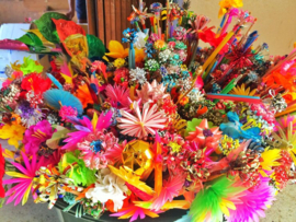 Carnavalskleding/outfit gemaakt met kunstbloemen