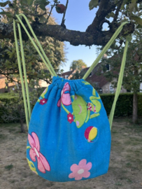 Kinder handdoek & Rugzak – 2-in-1 Kikkertjes