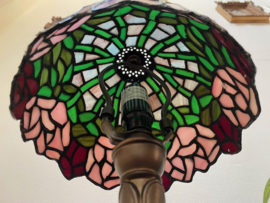 Tiffany lamp, tafellamp groen/roze bloemen hoogte 30 cm