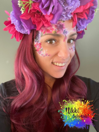 Haarbanden met kunstbloemen voor themafeesten