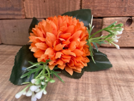 Kunstbloemen chrysant oranje met blad en gipskruid