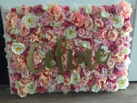 Bloemenbord/bloemenwand met naam, geboorte cadeau