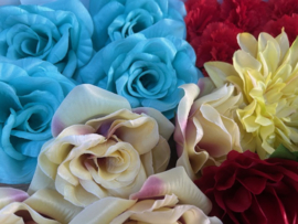 Restpartij met 32 verschillende soorten kunstbloemen