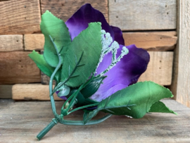 Kunstbloemen paarse rozen met blad en gipskruid diameter 11 cm
