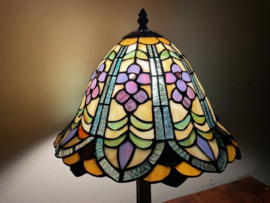Tiffany tafellamp gekleurde bloemen hoogte 48 cm