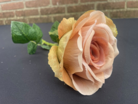 Kunstbloemen rozen taupe met een licht roze tint hoogte 66 cm