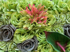 Kunstbloemenmuur/flowerwall groen horeca decoratie bloemen