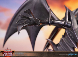 Yu-Gi-Oh! - Red-Eyes B. Dragon - Black Edition - 33 Cm.