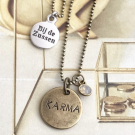 Ketting ballchain met tekst 'karma' en hanger swarovski