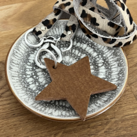 Ketting plat leer 'print' met leren ster