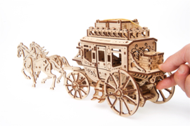 Ugears postkoets met paarden