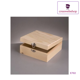 kistje in hout vierkant (E702)