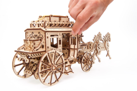 Ugears postkoets met paarden