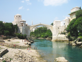 BRUG van MOSTAR Aedes Ars