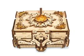 antiek kistje met amber Ugears
