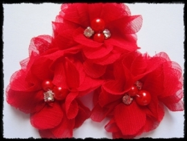 XL-bloem - chiffon met strass en parel, rood - 5 cm.