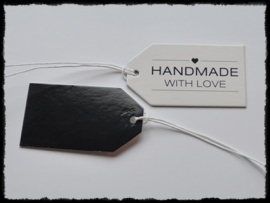 Kartonnen label `made with love`, zwart  - 7x4 cm.