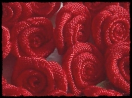 Satijnen roosjes, rood - 10 stuks - 10mm.