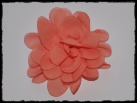 XL-bloem - chiffon koraal - 7,5 cm.