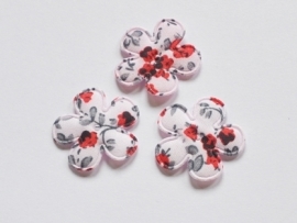 Katoenen bloemetjes, lichtroze met rode roosjes - 4 stuks - 25mm.