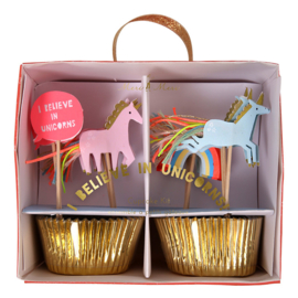 Regenbogen en eenhoorns feestartikelen - cupcake kit (48dlg)