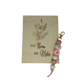 Sleutelhanger 'liefste meter' (roos)