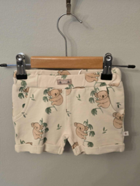 342.Short Feetje