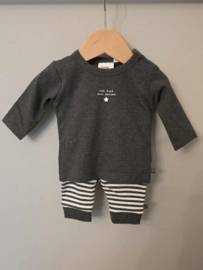 1.Setje Feetje (longsleeve+broek)
