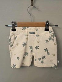 340.Short Feetje
