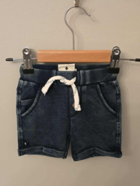 338. Short Feetje