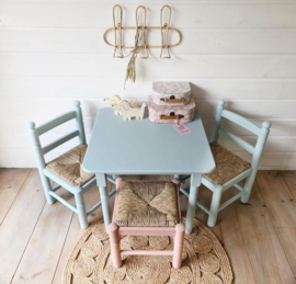 Leuke houten kindertafel Maison de Marseille