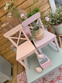 Kruisstoeltje roze gerestyled
