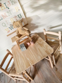 Leuke houten kindertafel Maison de Marseille