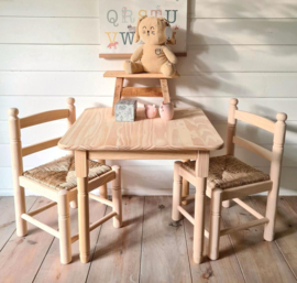 Leuke houten kindertafel Maison de Marseille