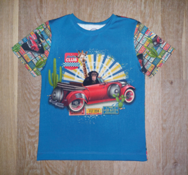 3578 - Aap en giraf in auto shirt (1)