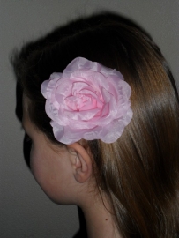 7029 - Haarspeld roze roos