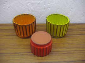 Setje kleine schaaltjes 3 kleuren / Set little bowls 3 colors
