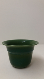 Bloempot in groen 7 cm. model 2101 / Planter in beige 2.7 inch. shape 2101