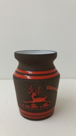 Mooi vaasje met een rood Enkhuizen / Nice vase with a red Enkhuizen