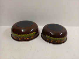 Bruine schalen met bloemdecor van Brabantia / 2 brown bowls with floral decor from Brabantia