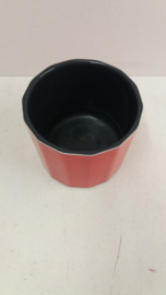 Rode bloempot nummer 2140 in maat 1 / Red planter number 2140 size 1