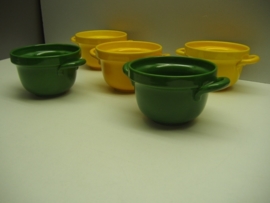 Retro soepkommen in geel en groen 5x / Retro soupbowls in yellow and green 5x