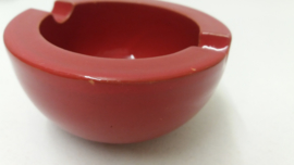 Setje asbakken in rood 311 en 312 / Set ashtrays in red 311 and 312